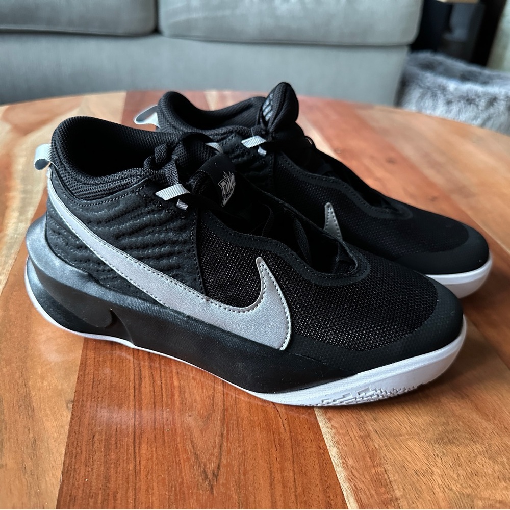 SOLD NEW Nike Team Hustle D 10
